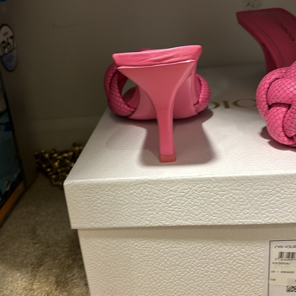 BCBGeneration - Picture 4 of 6